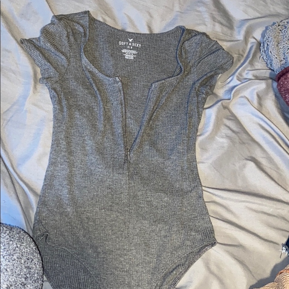 GREY ZIPPER BODYSUIT